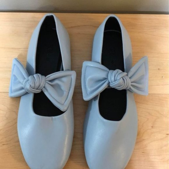 Zara Light Blue Flats with Bow - Picture 1 of 3